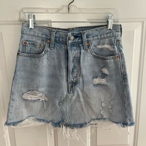 Levi’s High Waisted Denim Skirt